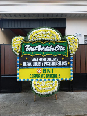 Papan Bunga Duka di Kusu
