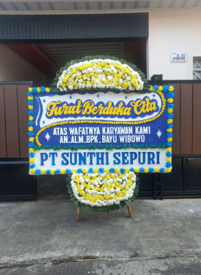 Papan Bunga Duka di Kusu