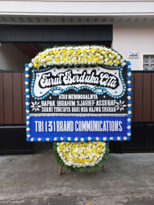 Papan Bunga Duka di Kusu
